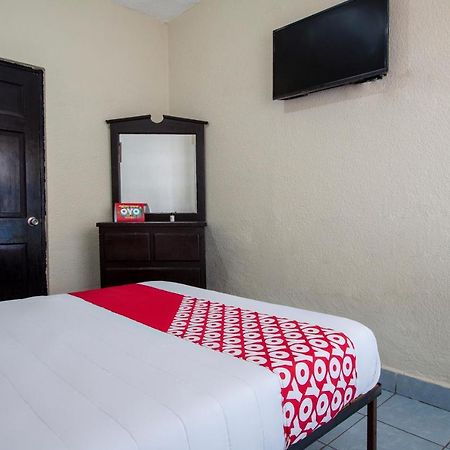 Oyo Casa De Huespedes San Jose Hotel Guaymas Ngoại thất bức ảnh