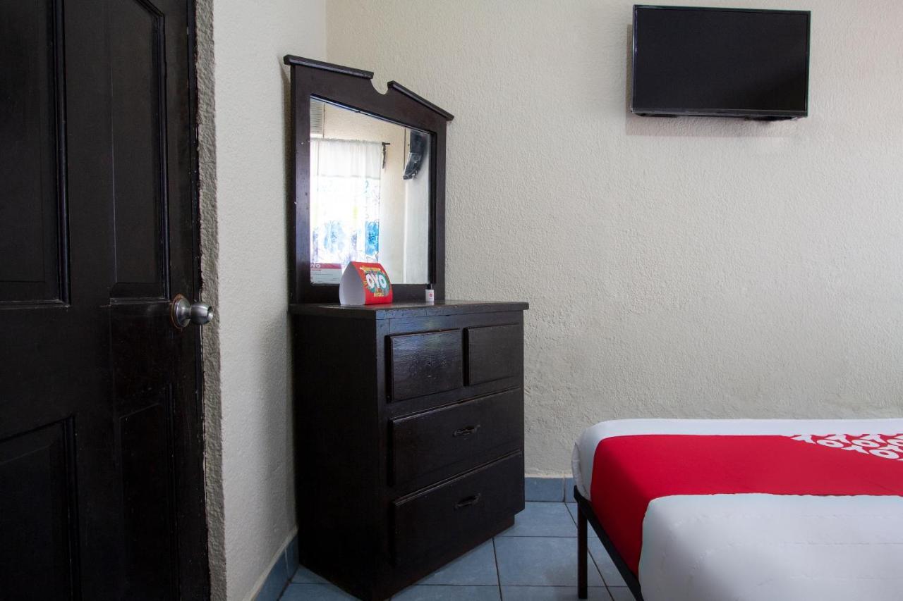 Oyo Casa De Huespedes San Jose Hotel Guaymas Ngoại thất bức ảnh